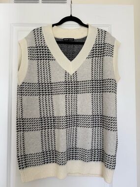 SHEIN Cream and Black Plaid V-Neck Sweater Dress